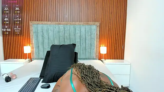 Lakisha Jackson  online show from March 11, 6:47 pm