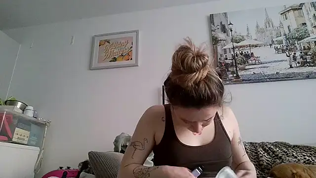 LilyLuck  online show from March 10, 4:23 pm