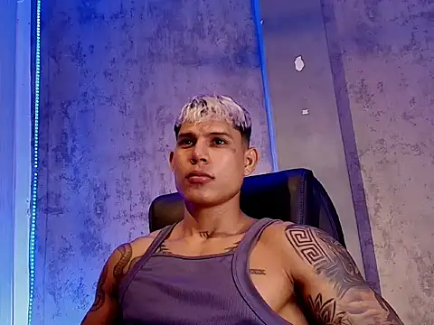 oruz stud online show from February 4, 1:55 am