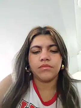 Snapshot of Ivy_enjoy chatting on May 17, 9:22 pm Ivy enjoy online show from May 17, 9:22 pm