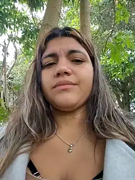 Snapshot of Ivy_enjoy chatting on May 28, 5:32 pm Ivy enjoy online show from May 28, 5:32 pm