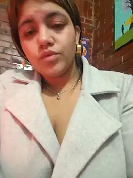 Snapshot of Ivy_enjoy chatting on June 22, 3:25 am Ivy enjoy online show from June 22, 3:25 am