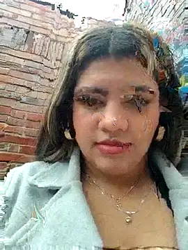 Snapshot of Ivy_enjoy chatting on June 24, 5:34 pm Ivy enjoy online show from June 24, 5:34 pm