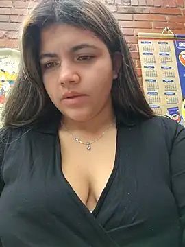 Snapshot of Ivy_enjoy chatting on July 7, 5:06 pm Ivy enjoy online show from July 7, 5:06 pm