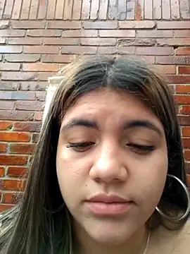 Snapshot of Ivy_enjoy chatting on July 9, 5:39 pm Ivy enjoy online show from July 9, 5:39 pm