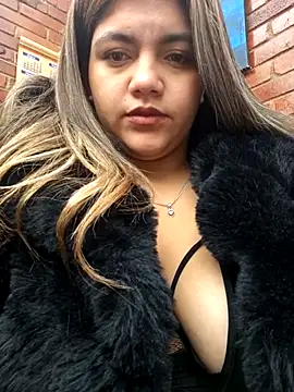 Snapshot of Ivy_enjoy chatting on July 15, 3:06 pm Ivy enjoy online show from July 15, 3:06 pm