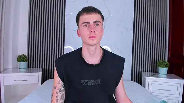 SpaceBoy1 online show from March 13, 9:43 pm