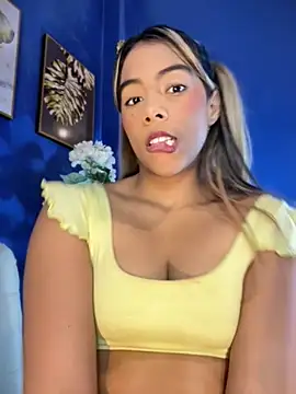 MiaSizzle online show from March 16, 8:13 pm