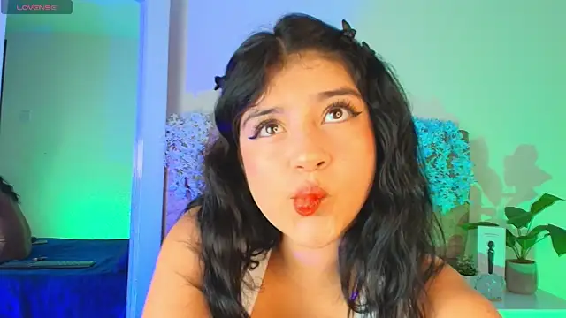 hannaa cute online show from May 6, 12:10 pm