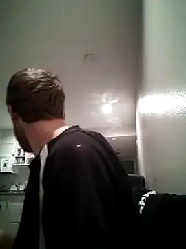 Snapshot of qdar665 chatting on December 19, 1:12 am qdar665 online show from December 19, 1:12 am