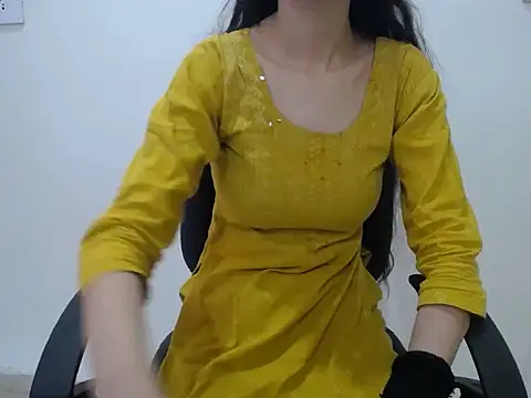 Snapshot of Farhana_beautyfull chatting on April 14, 5:13 am Farhana beautyfull online show from April 14, 5:13 am