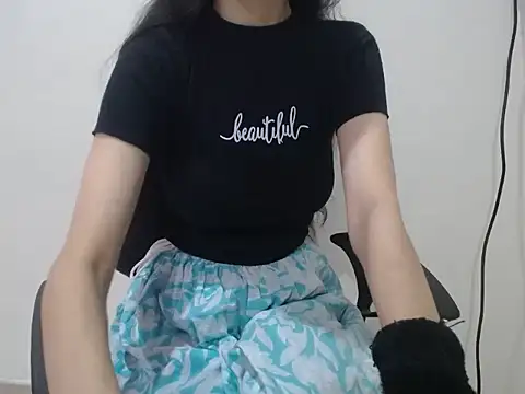 Snapshot of Farhana_beautyfull chatting on April 18, 4:49 am Farhana beautyfull online show from April 18, 4:49 am