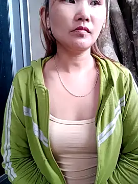 Snapshot of yula-bi chatting on June 10, 2:12 am yula-bi online show from June 10, 2:12 am