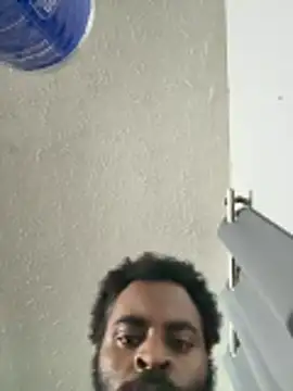 Snapshot of Bigcock_gotti45 chatting on December 19, 1:29 pm Bigcock gotti45 online show from December 19, 1:29 pm