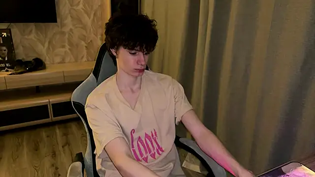 Eddy Blare online show from January 13, 6:24 pm