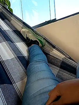 mel-0987 online show from April 4, 9:34 pm