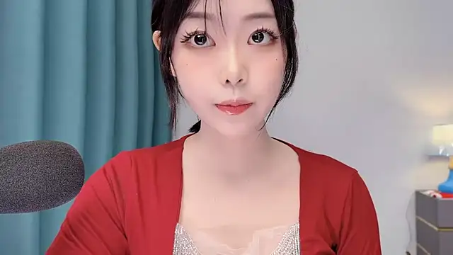 smalldaisy online show from May 3, 2:06 am