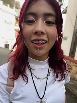 Snapshot of CamiTeaseX_ chatting on February 12, 1:06 pm CamiTeaseX online show from February 12, 1:06 pm