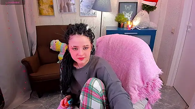 SarahShelby online show from January 18, 11:03 am