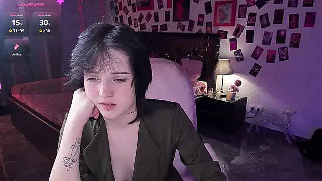 SarahShelby online show from March 6, 10:34 am