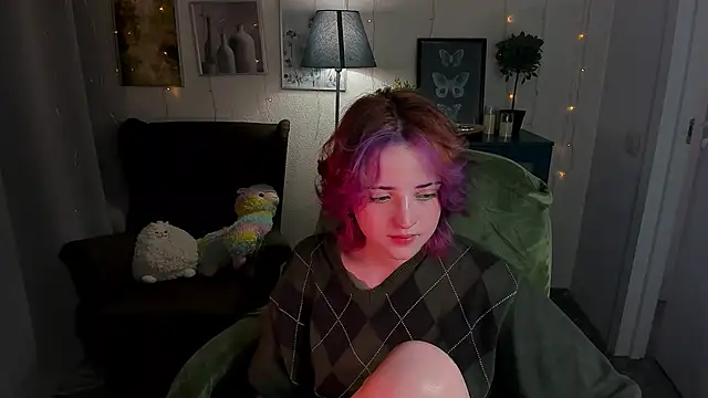 SarahShelby online show from April 30, 11:20 pm