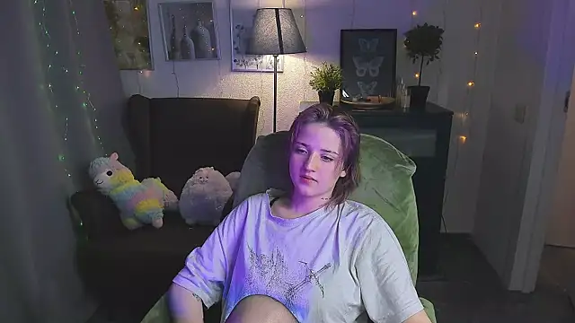SarahShelby online show from May 6, 9:31 pm