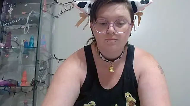 Snapshot of Pupghostt chatting on May 31, 6:09 pm Pupghostt online show from May 31, 6:09 pm