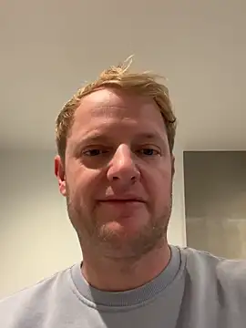 Snapshot of tomte6 chatting on December 20, 10:55 am tomte6 online show from December 20, 10:55 am