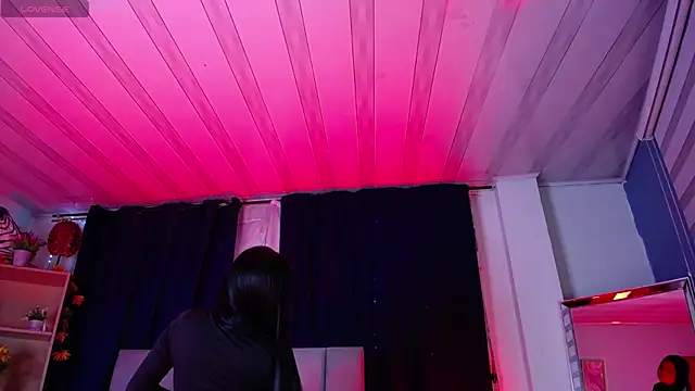 Emilyy05  online show from January 10, 3:19 am