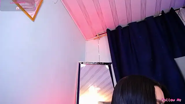 Emilyy05  online show from March 4, 3:01 am