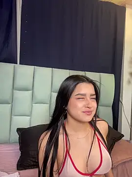 Emilyy05  online show from July 29, 3:26 am