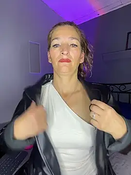 JennaMilf  online show from February 13, 8:16 pm