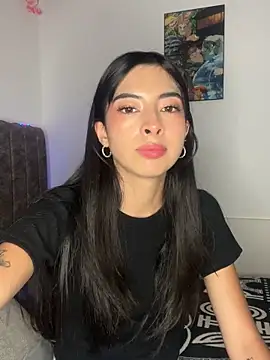 junorise23 online show from March 7, 3:25 am