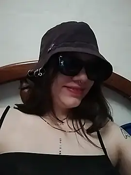 valerria 44 online show from July 7, 4:00 pm