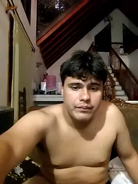 Snapshot of OscarCastr42476 chatting on December 20, 11:45 pm OscarCastr42476 online show from December 20, 11:45 pm