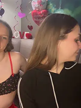 Snapshot of ourlittleesecret chatting on February 15, 9:30 am ourlittleesecret online show from February 15, 9:30 am