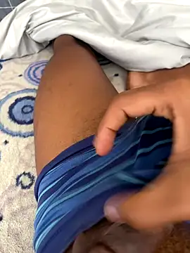 Snapshot of tristenmiles chatting on December 20, 4:30 am tristenmiles online show from December 20, 4:30 am