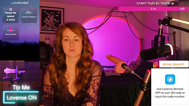 trixiedivine online show from March 27, 12:16 am