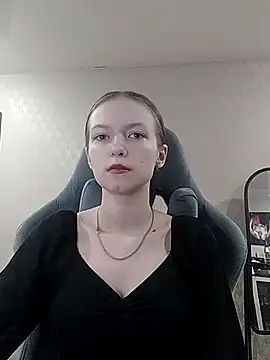 Yzi online show from December 23, 9:51 am