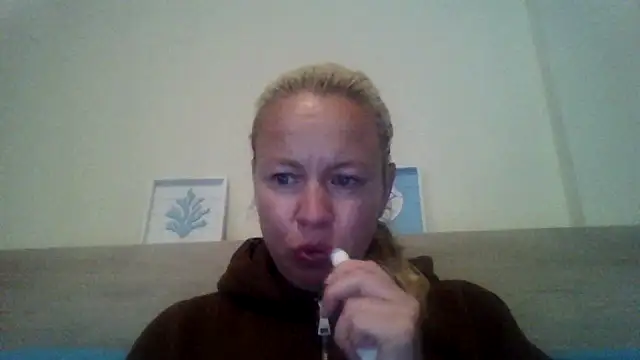 Snapshot of jennyblondeuk chatting on May 3, 6:25 pm jennyblondeuk online show from May 3, 6:25 pm