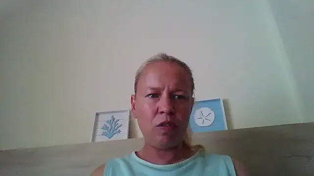 Snapshot of jennyblondeuk chatting on May 12, 2:36 pm jennyblondeuk online show from May 12, 2:36 pm