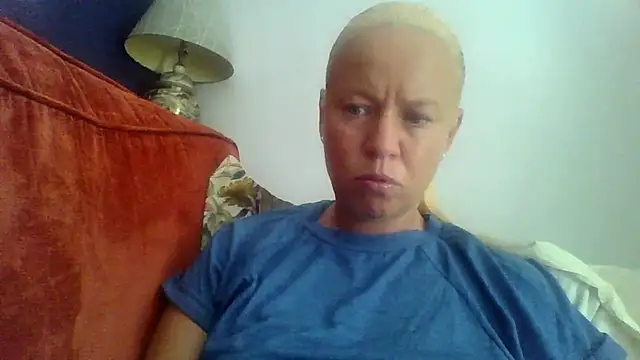 Snapshot of jennyblondeuk chatting on July 26, 2:02 pm jennyblondeuk online show from July 26, 2:02 pm