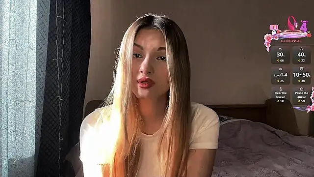 EmllyLighty online show from February 11, 8:41 am