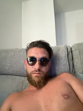 Snapshot of joccoss chatting on July 1, 11:45 am joccoss online show from July 1, 11:45 am