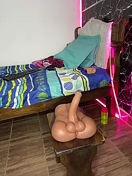 TheSexyLaura online show from March 9, 8:57 pm