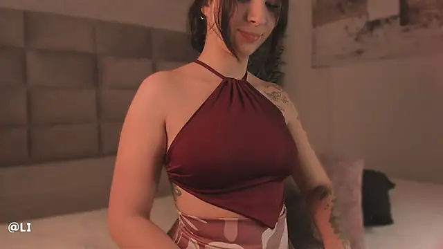 Lilith Sage  online show from April 29, 7:53 pm