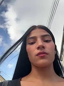 Snapshot of Ema_Rose_ chatting on December 21, 10:06 pm Ema Rose online show from December 21, 10:06 pm