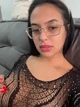 jujuarantes  2026 online show from February 9, 12:31 pm