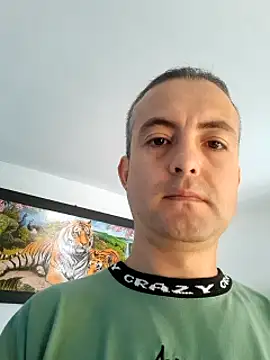 Snapshot of Kaiserion2 chatting on December 21, 2:57 pm Kaiserion2 online show from December 21, 2:57 pm