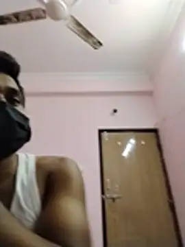 DesiSeductress online show from February 5, 5:28 pm